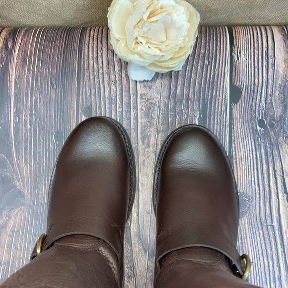 Frye Dark Brown Leather Veronica Short Boots sz7 but best for sz 6 1/2 - Picture 3 of 8